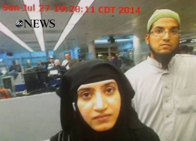 Usa-la-foto-dei-killer- della-strage-di-San-Bernardino-al-ritorno-dall'-Arabia