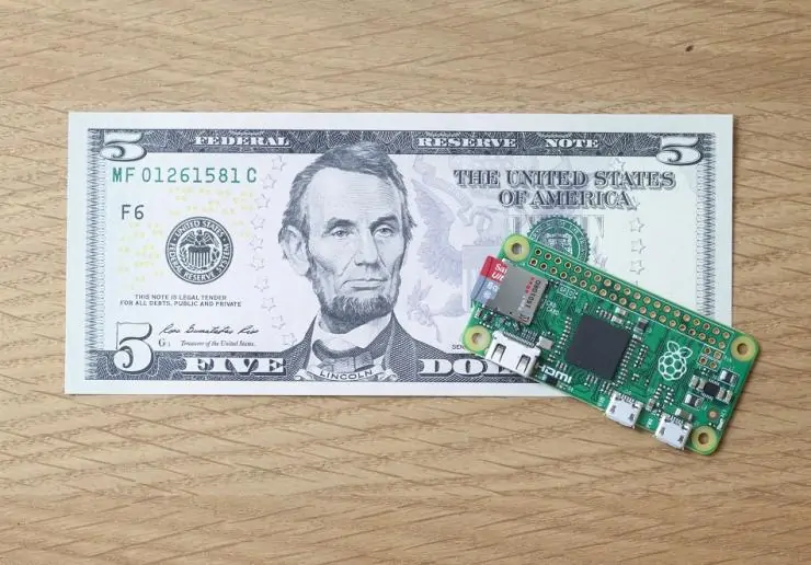 PI-ZERO-il-computer-che-ha-un-prezzo-di-5-dollari