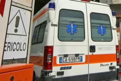Barletta attimi di terrore, un uomo perde l’equilibrio e cade nel vuoto dal balcone, è grave