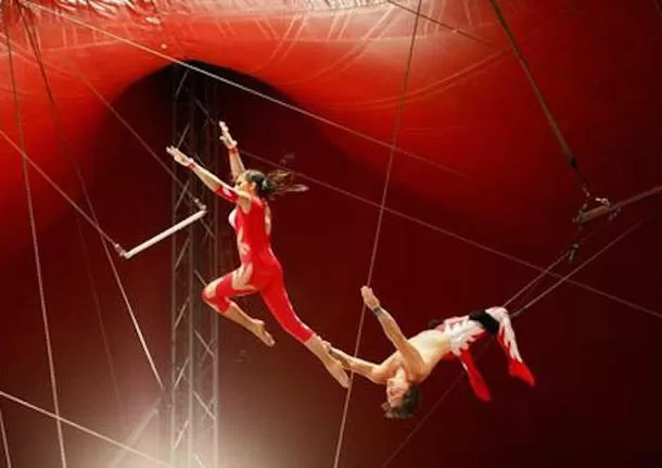 Saronno-trapezista-del-circo-precipita-nel-vuoto-durante-spettacolo