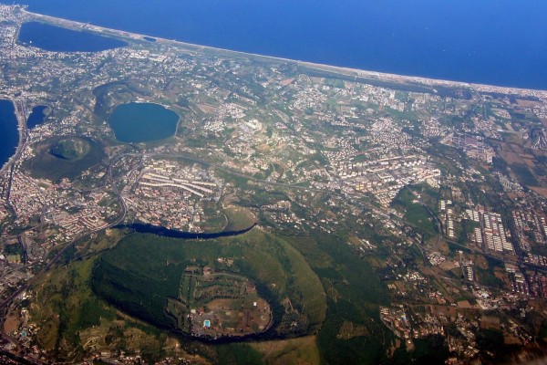 Eruzione-vulcanica-ecco-dove-andrà-la-popolazione-Campi-Flegrei