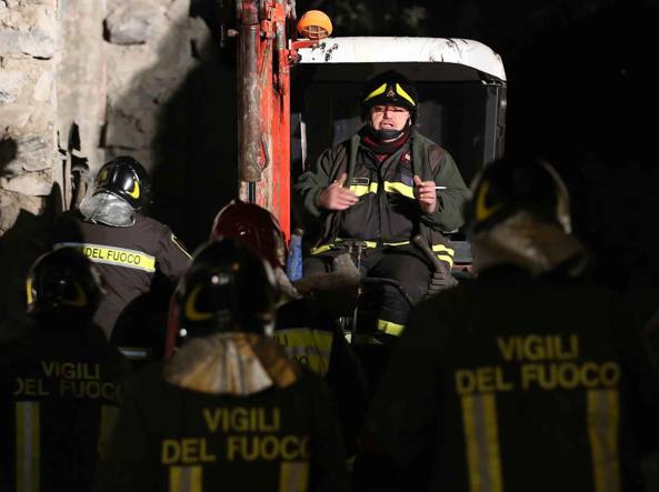 Maccarese-incendio-condotta-Eni-vicino-all-aeroporto-di-Fiumicino-chiusa-A12