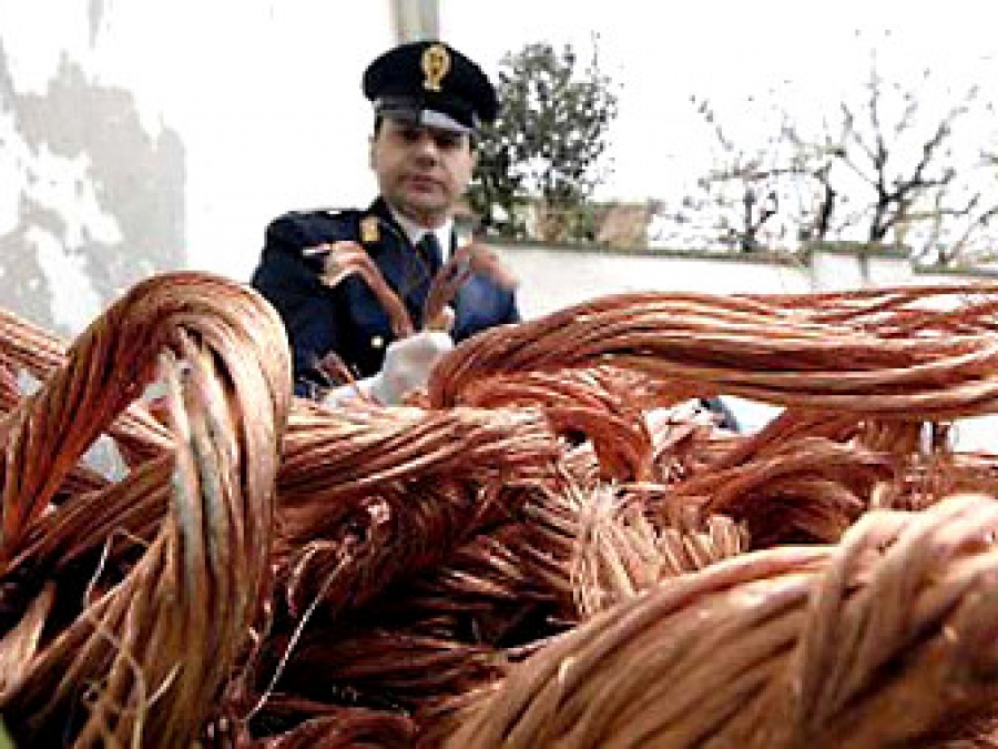 Calabria, arresti per furto, riciclaggio e ricettazione cavi di rame