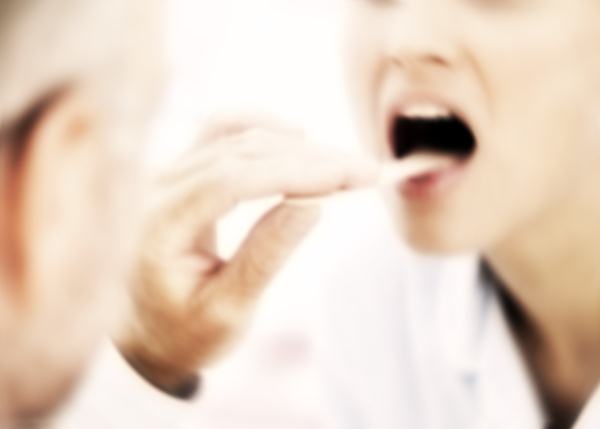 Salute, l’insorgenza del tumore alla gola è provocata dal sesso orale