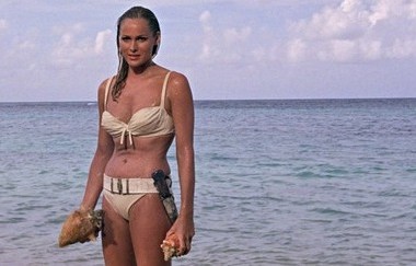 Ursula-Andress-compie-80-anni-è-stata-la-prima-bond-girl