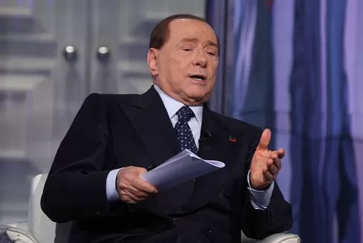Silvio Berlusconi dopo referendum pronto a governo unità nazionale, dura replica di Salvini