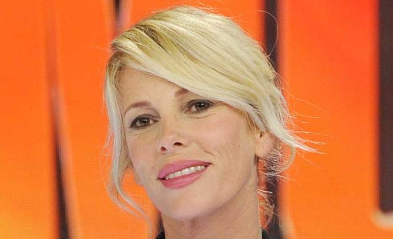 Alessia Marcuzzi senza lavoro, il Grande Fratello condotto dalla d’Urso e L’isola dei Famosi dalla Ventura