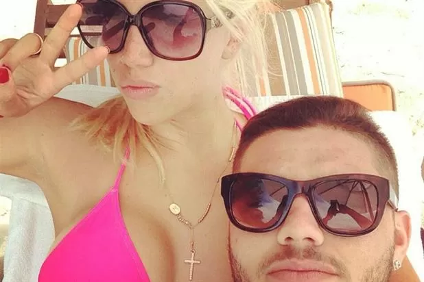 Wanda Nara super esplosiva in vacanza a Miami con Mauro Icardi