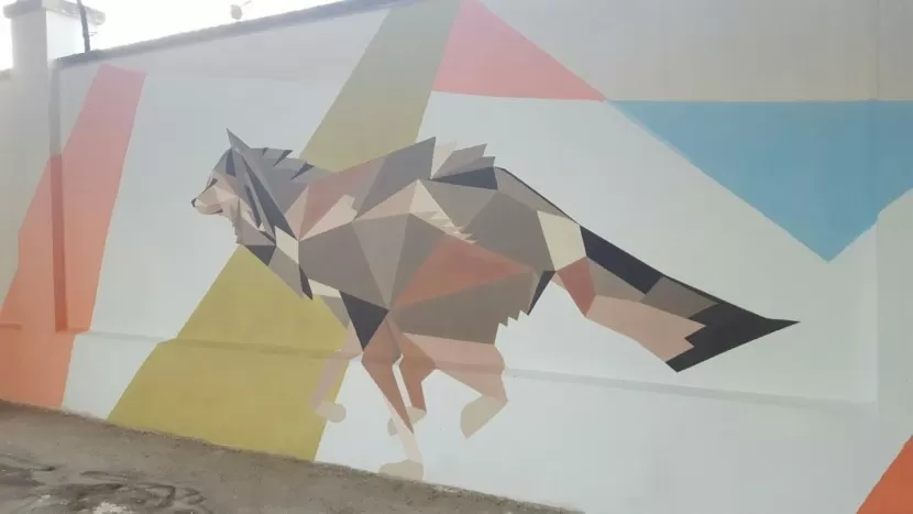 Bari, splendidi murales sul muro di Corso Italia realizzati con una vernice ecologica anti smog