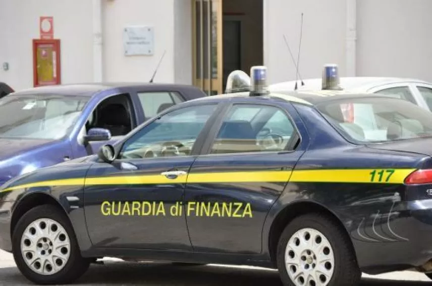 Bari, nel mirino degli uomini delle Fiamme Gialle incarichi di consulenza di Amgas e Amtab