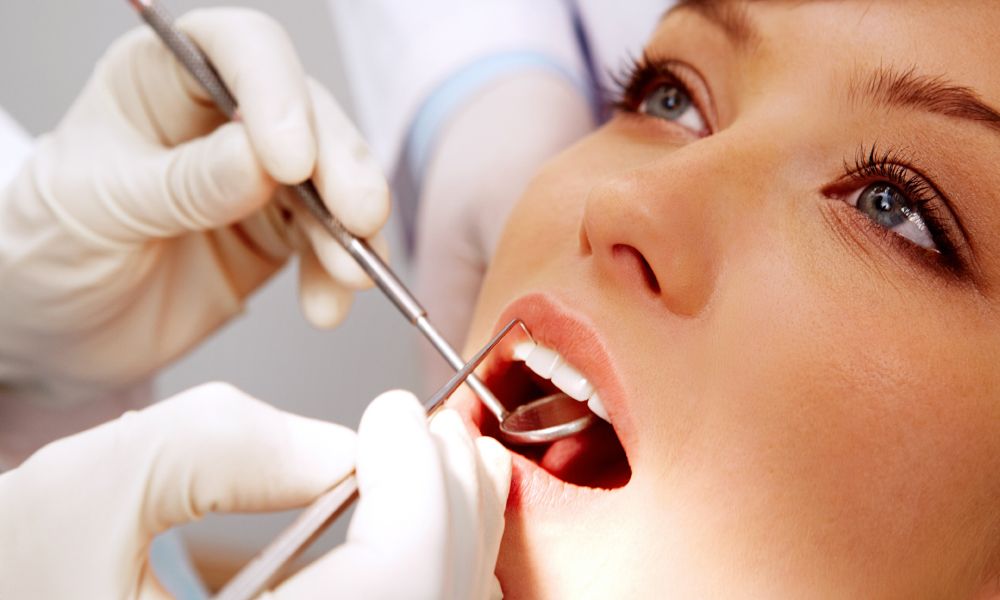 Dal dentista  richiestissimi  i  “ritocchini” estetici …  si possono fare?