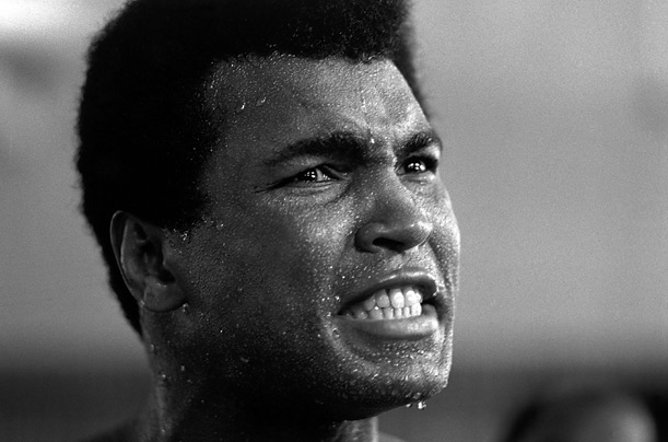 Lo sport piange la morte di un mito, addio a Cassius Clay