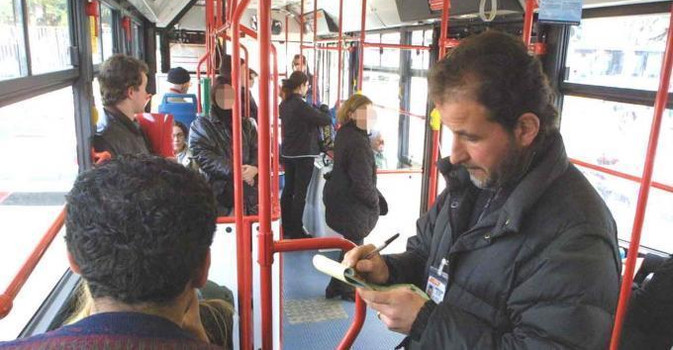 Bari, record di multe per chi viaggia senza biglietto sui bus. Bye bye portoghesi