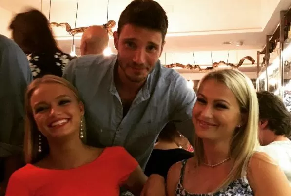 Stefano De Martino sguardi complici con Mercedesz Henger, è nato un nuovo amore