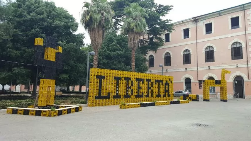 Successo per La Festa al Mercato alla Manifattura, Decaro sogna “potrebbe diventare un luogo vivo, anche di sera”