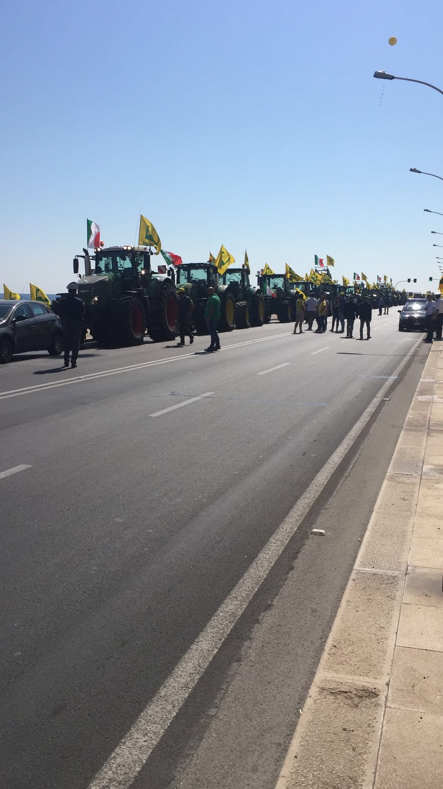 Bari, sospeso ad insaputa dei cittadini il servizio di Park & Ride di Pane e Pomodoro. Protestano gli abbonati della navetta