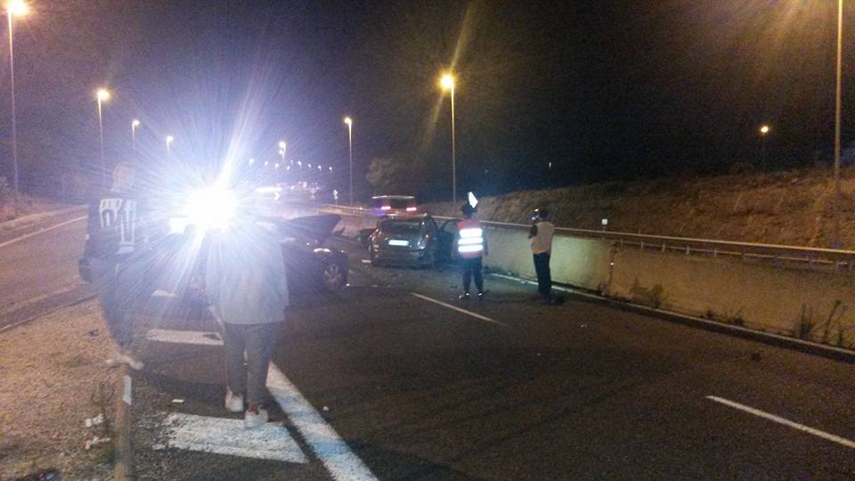 Spaventoso incidente sulla statale 16 a Monopoli direzione Bari, ci sarebbero feriti, alcuni gravi, circolazione bloccata