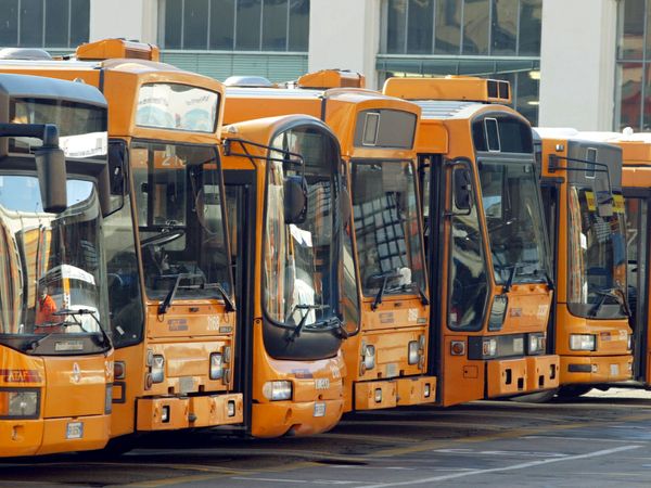 Taranto aggredito e colpito con violentissimo pugno in faccia conducente di un bus