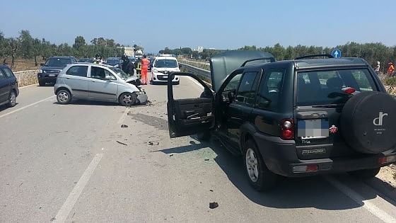 Bari gravissimo incidente stradale, frontale sulla strada Triggiano-Carbonara