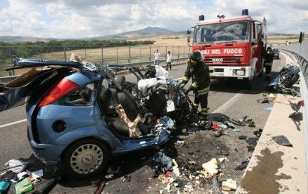 Puglia, Strada Statale 89, terribile incidente mortale