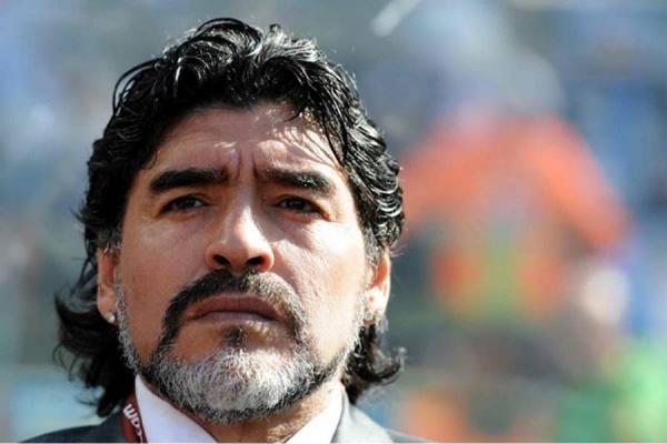 Maradona choc Mauro Icardi è un traditore, la dura replica dell’attaccante dell’Inter