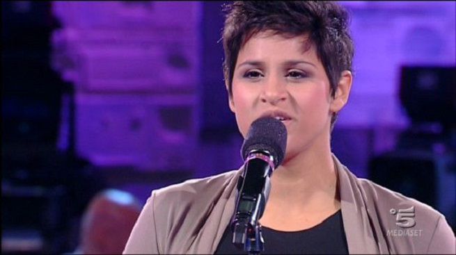 Karima Ammar non partecipa a “Tale e quale show” per problemi di salute e fa un annuncio che preoccupa i fan