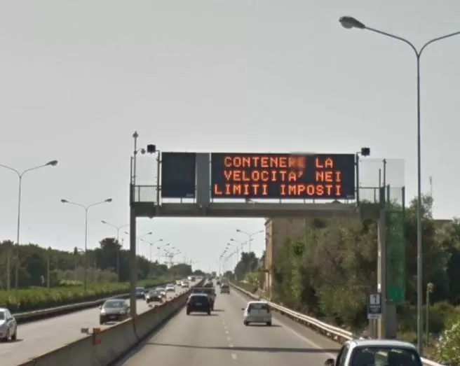 Spaventoso incidente sulla Fasano-Ostuni coinvolti 4 mezzi, un morto