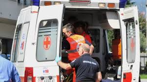 Bari, scontro con ambulanza, ragazzo alla guida correva perché in ritardo a scuola