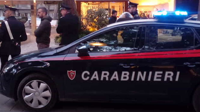 Bari, quartiere Libertà accoltellato 22enne per aver reagito ai pesanti apprezzamenti alla sorella minore