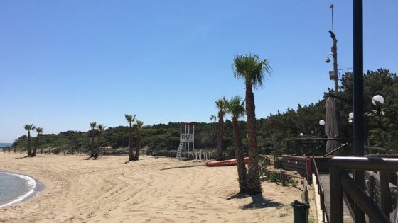 Rosa Marina, sigilli al lido Cala il proprietario denunciato per abusivismo