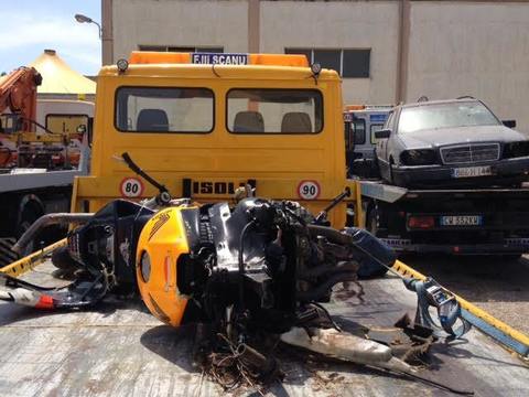 Puglia, spaventoso incidente muore centauro travolto da un’auto, la moglie ha assistito impotente alla scena, due feriti gravi