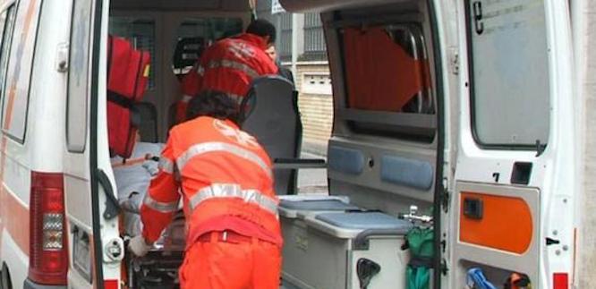 Bari, uomo muore dopo aver consumato colazione in un bar di un noto lido balneare, panico tra bagnanti