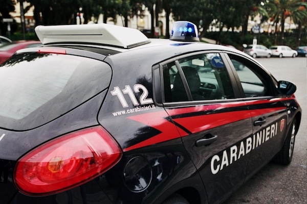 Statale 106 Jonica, spaventoso incidente tra due auto direzione Taranto , un morto, ferito un neonato, 20km di coda