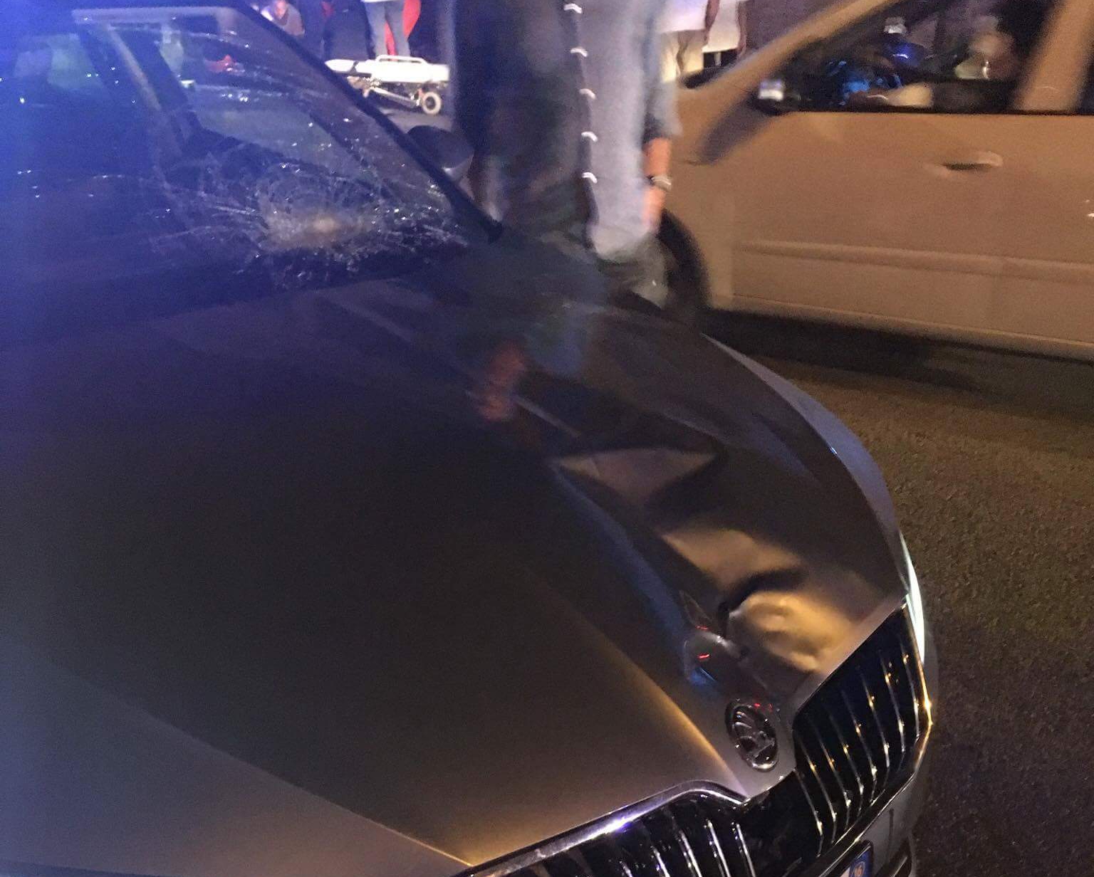 Bari Via Napoli, minorenne mentre attraversa viene travolto da un’auto, grave