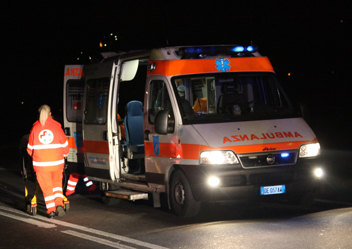 Puglia, devastante incidente stradale, auto contro moto, c’è una vittima