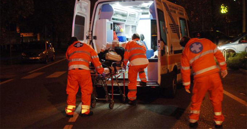 Puglia, ancor sangue sulle strade muore ragazzo di 20 anni la sua auto si schianta contro un muro, in fin di vita altro passeggero