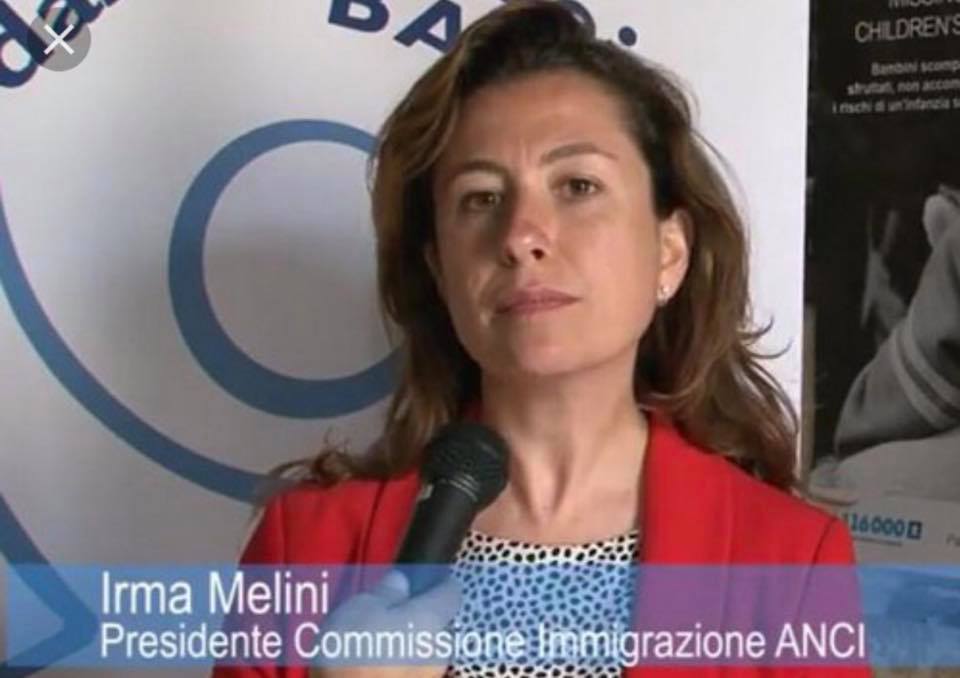 Selvaggia Lucarelli in difesa di Irma Melini, venga fuori prima della perizia il consigliere che ha scritto “Irma la tr…”