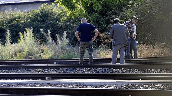 Puglia, traffico ferroviario sospeso per più di un’ora sulla Foggia – Bari, trovato il cadavere di un uomo sui binari