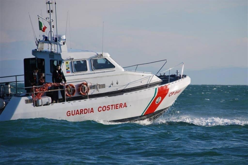 Nel barese, ritrovato in un’auto finita in mare il cadavere di un 48enne , forse suicidio