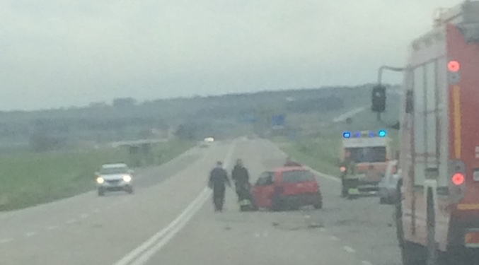 Puglia grave incidente per l’intensa pioggia, scontro tra due auto, due i feriti