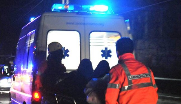 Nel barese, violentissimo incidente tra auto e un altro mezzo, gravissimo uomo estratto dalle lamiere, ferita anche una passeggera