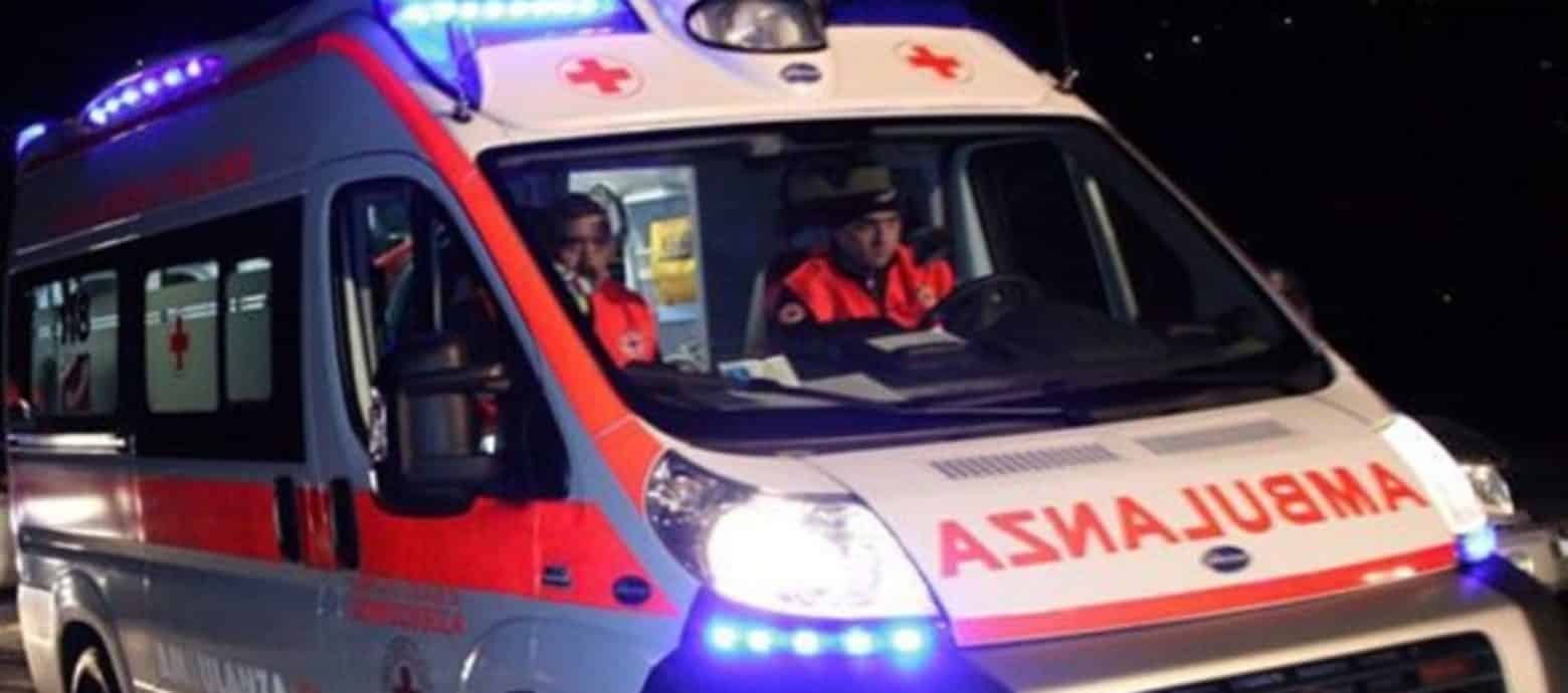 Puglia, perde il controllo della moto e si schianta contro un muro, muore centauro di soli 32 anni