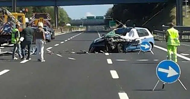 Frosinone, tragico incidente tra due auto, muore bimba di soli 7 anni, gravissima la sua babysitter