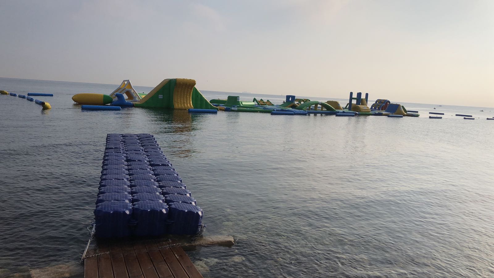Bari domenica inaugurazione del nuovo parco acquatico al lungomare sud, tanto divertimento per bambini e non