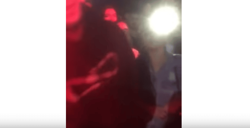 Puglia choc, durante concerto rapper emergente picchia uno spettatore