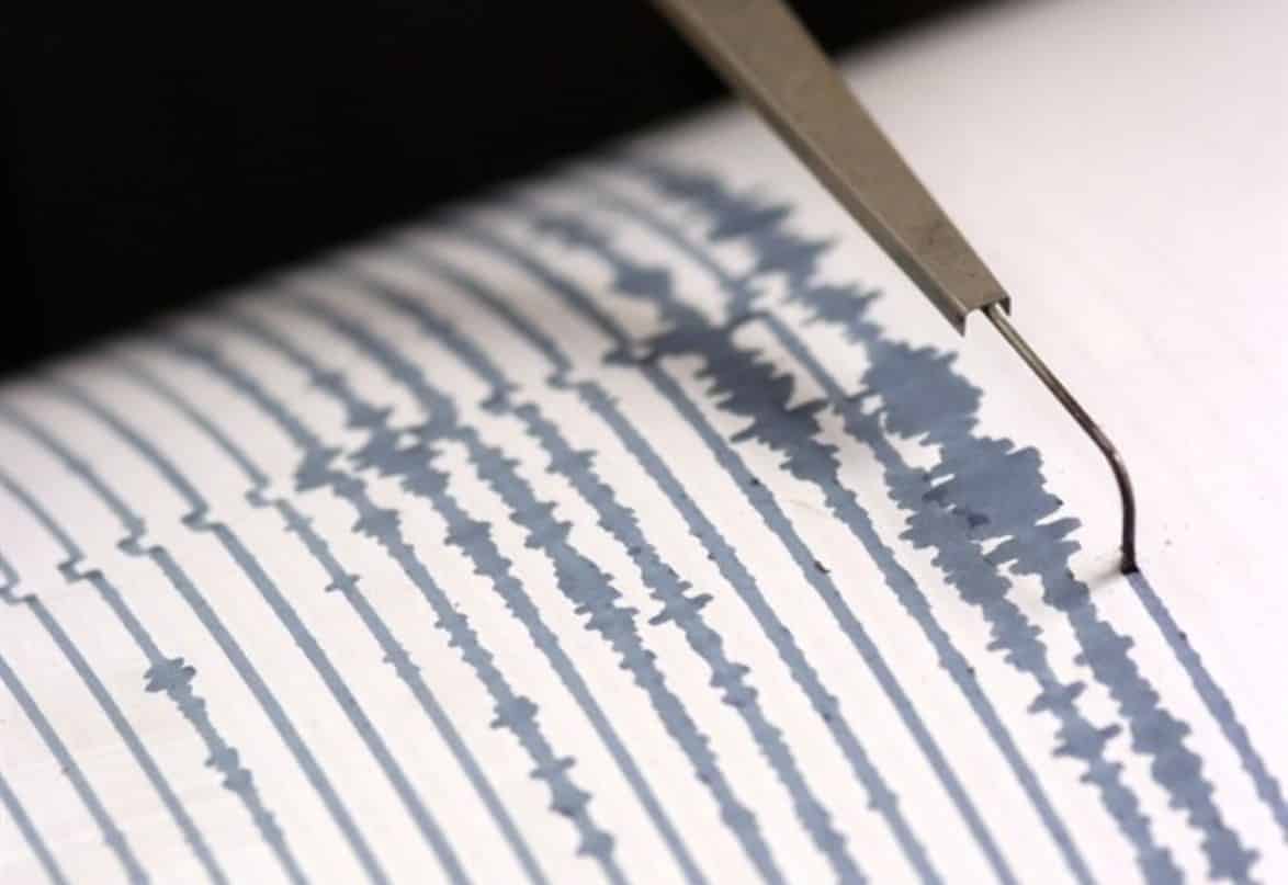 Fortissima scossa di terremoto, la Puglia trema insieme a, Sicilia, Calabria, Campania, si teme l’allerta tsunami