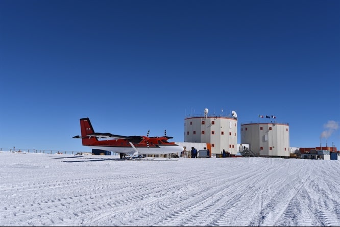 Base scientifica in Antartide, scienziato accoltella il collega perché svelava la fine dei libri gialli