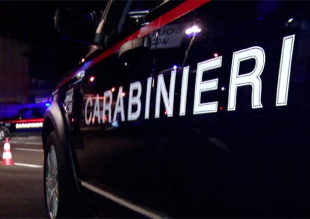 Ex vice sindaco strangola il figlio con il cavetto del computer poi chiama i carabinieri