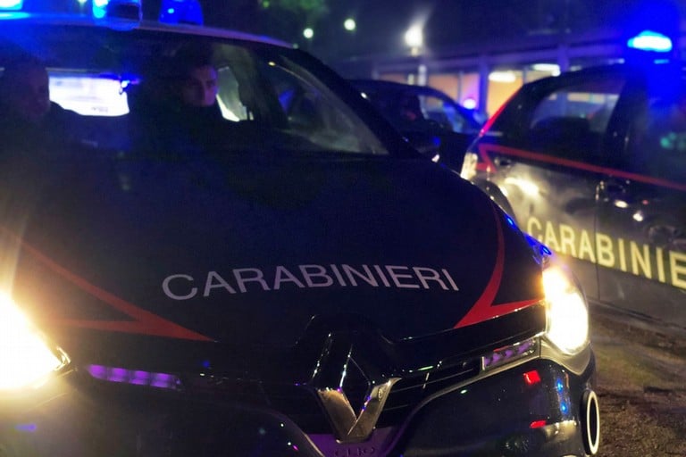 Bari, Far West allo stadio San Nicola, banditi armati assaltano tir, autista sequestrato e rilasciato in tangenziale