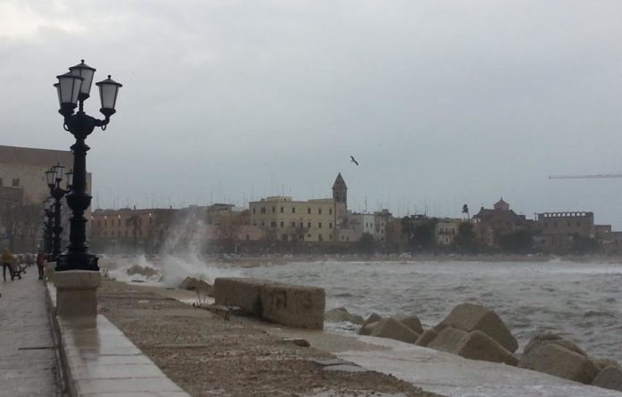 Puglia allerta meteo, da domani  arriva il freddo polare, venti forti, pioggia e possibili nevicate